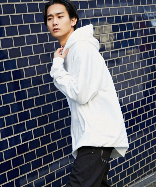 kutir（クティール）の「【ウルトラルーズシルエット】 裏毛パーカー（パーカー・メンズ・ホワイト/ベージュ/カーキ/ライトグリーン/スミクロ・MEDIUM/LARGE）」の6枚目の写真