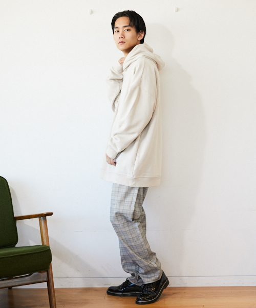 kutir（クティール）の「【ウルトラルーズシルエット】 裏毛パーカー（パーカー・メンズ・ホワイト/ベージュ/カーキ/ライトグリーン/スミクロ・MEDIUM/LARGE）」の22枚目の写真