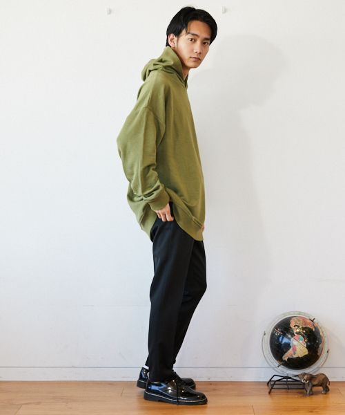 kutir（クティール）の「【ウルトラルーズシルエット】 裏毛パーカー（パーカー・メンズ・ホワイト/ベージュ/カーキ/ライトグリーン/スミクロ・MEDIUM/LARGE）」の10枚目の写真