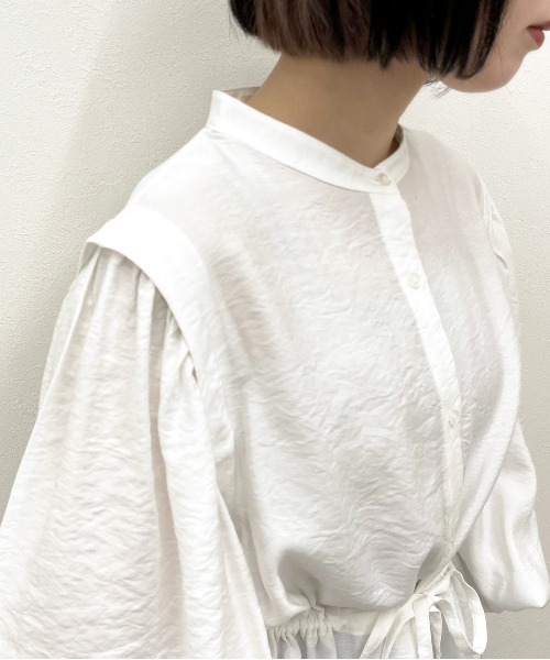 apres jour mignon（アプレジュールミニョン）の「バンドカラーチュニックブラウス【ZOZOTOWN限定アイテム】（シャツ/ブラウス・レディース・オフホワイト/ブラック/グレイッシュベージュ・X-LARGE/フリー）」の20枚目の写真