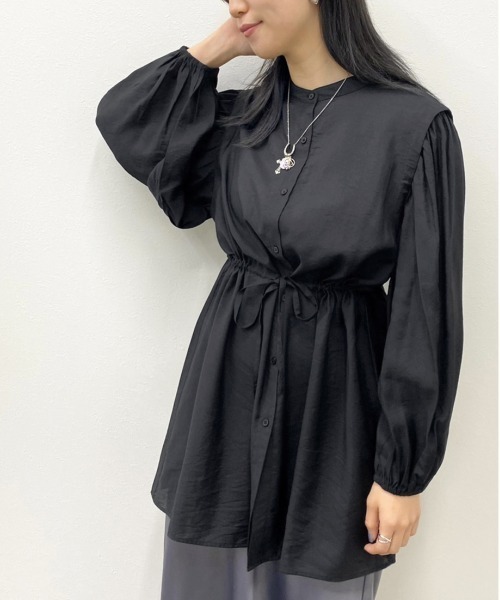 apres jour mignon（アプレジュールミニョン）の「バンドカラーチュニックブラウス【ZOZOTOWN限定アイテム】（シャツ/ブラウス・レディース・オフホワイト/ブラック/グレイッシュベージュ・X-LARGE/フリー）」の17枚目の写真