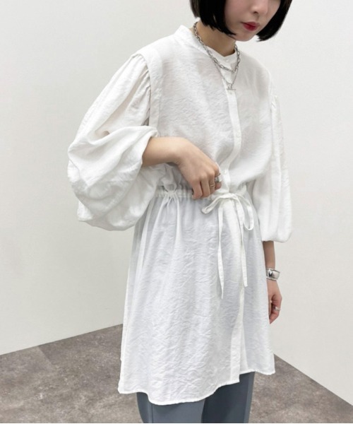 apres jour mignon（アプレジュールミニョン）の「バンドカラーチュニックブラウス【ZOZOTOWN限定アイテム】（シャツ/ブラウス・レディース・オフホワイト/ブラック/グレイッシュベージュ・X-LARGE/フリー）」の19枚目の写真