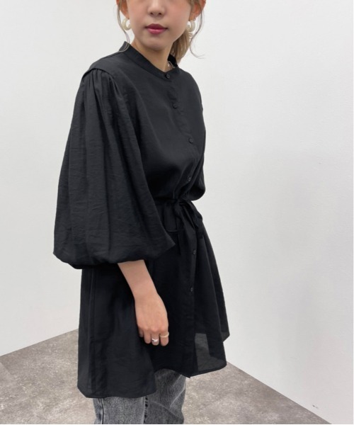 apres jour mignon（アプレジュールミニョン）の「バンドカラーチュニックブラウス【ZOZOTOWN限定アイテム】（シャツ/ブラウス・レディース・オフホワイト/ブラック/グレイッシュベージュ・X-LARGE/フリー）」の11枚目の写真