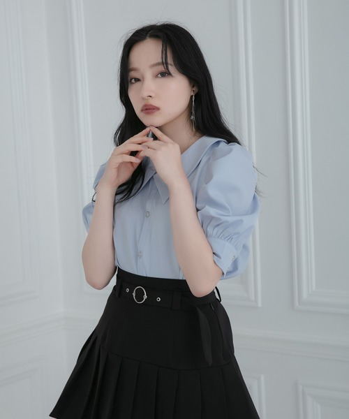 ANDGEEBEE（アンジービー）の「フロントボタンパワショルシャツ（シャツ/ブラウス・レディース・ホワイト/ライトブルー・MEDIUM）」の5枚目の写真