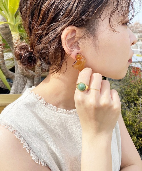 natural couture（ナチュラルクチュール）の「クリアデザインイヤリング（イヤリング・レディース・ブラウン/クリア・FREE）」の5枚目の写真