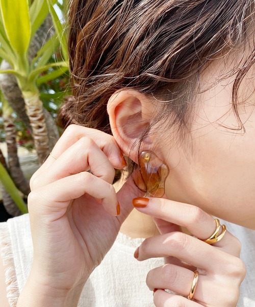 natural couture（ナチュラルクチュール）の「クリアデザインイヤリング（イヤリング・レディース・ブラウン/クリア・FREE）」の6枚目の写真