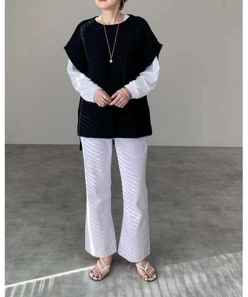 She's Closet(シーズクローゼット)の「サイドスリットフレンチスリーブニットベスト(ベスト・レディース・ブラック/ベージュ/パープル/グリーン/アイボリー・FREE)」の16枚目の写真