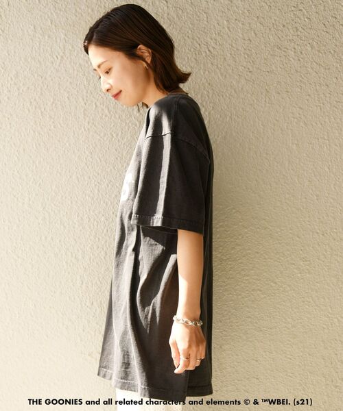 GOOD ROCK SPEED（グッドロックスピード）の「【WEB限定/SHIPS別注】GOOD ROCK SPEED: ピグメント加工 MOVIE プリント Tシャツ（Tシャツ/カットソー・メンズ・ホワイト/チャコールグレー/ブラック/ダークグレー・MEDIUM/LARGE/X-LARGE/SMALL）」の19枚目の写真