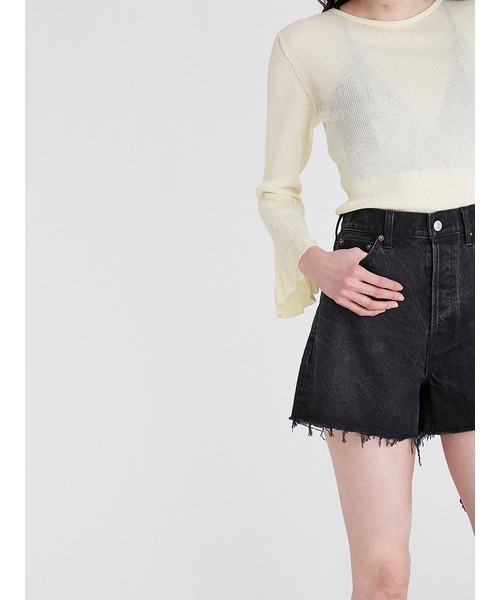 Mila Owen（ミラオーウェン）の「カットオフデニムショートパンツ（デニムパンツ・レディース・ライトグレー/ブラック/ブルー・1/0）」の6枚目の写真