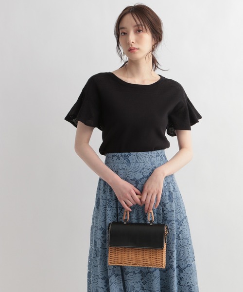 Andemiu(アンデミュウ)の「【顔診断CURVE】ソデフリルニット937949(ニット/セーター・レディース・ブラック/オフホワイト/ライトグリーン/ラベンダー・FREE)」の7枚目の写真