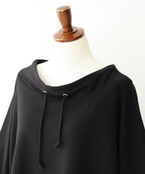 osharewalker(オシャレウォーカー)の「【廃盤】『ゆるハイネックドルマンスウェット』(スウェット・レディース・ブラック/ラベンダー・FREE)」の12枚目の写真