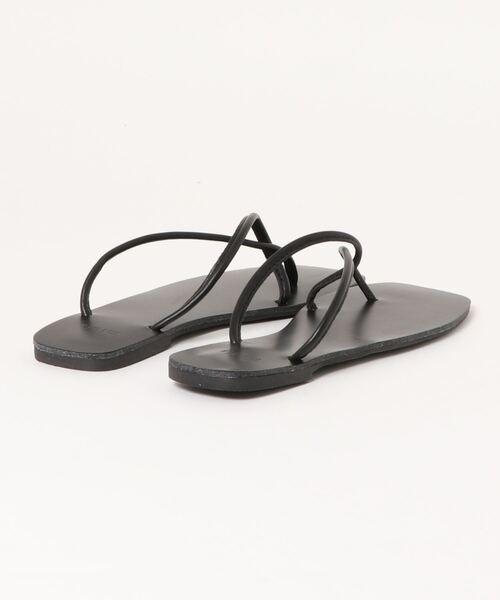 y/m by misato（イムバイミサト）の「フラットトングサンダル（サンダル・レディース・ブラック/ベージュ・SMALL/MEDIUM/LARGE）」の4枚目の写真