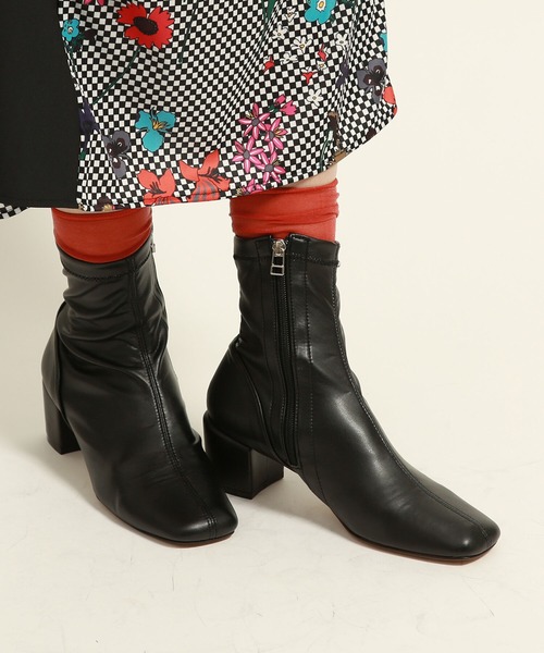 Ray BEAMS（レイビームス）の「Ray BEAMS / ストレッチ ブーツ（ブーツ・レディース・ホワイト/ブラック・23/24/25/24.5/23.5）」の7枚目の写真