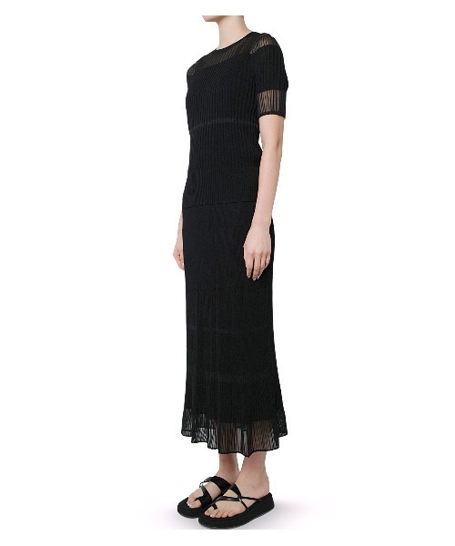 【新品未使用品】ルシェルブルー Transparent Knit Skirt 黒 LE CIEL BLEU（ルシェルブルー）の「Transparent Long Knit