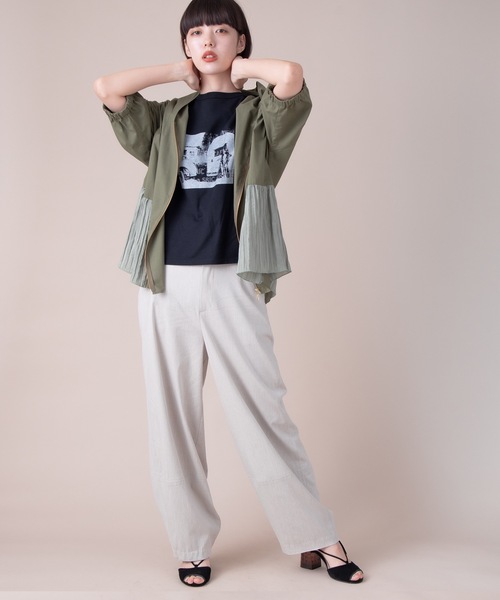 La SRIC(ラスリック)の「La SRIC / 裾プリーツZIPパーカ(シャツ/ブラウス・レディース・カーキ/キャメル/ブラック/ベージュ・38)」の12枚目の写真