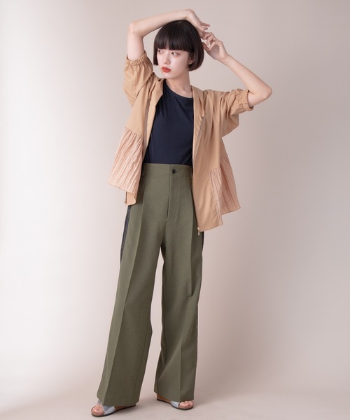 La SRIC(ラスリック)の「La SRIC / 裾プリーツZIPパーカ(シャツ/ブラウス・レディース・カーキ/キャメル/ブラック/ベージュ・38)」の17枚目の写真