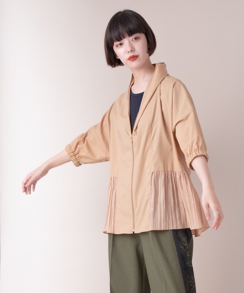 La SRIC(ラスリック)の「La SRIC / 裾プリーツZIPパーカ(シャツ/ブラウス・レディース・カーキ/キャメル/ブラック/ベージュ・38)」の13枚目の写真