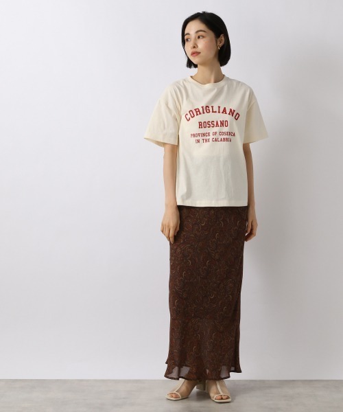 LOWRYS FARM（ローリーズファーム）の「カレッジロゴＴＳＳ　956628（Tシャツ/カットソー・レディース・アイボリー/オフホワイト/チャコールグレー/グリーン・FREE）」の5枚目の写真