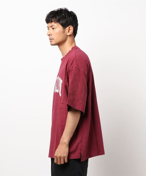 INASTUDIOS ZOO(イーナストゥディオスズー)の「「INASTUDIOS SELECT」カレッジプリントTシャツ(Tシャツ/カットソー・メンズ・ネイビー/キナリ/ホワイト系その他/グリーン系その他/ワインレッド/ベージュ系その他/レッド系その他/ベージュ/チャコール/グレー系その他/ブルー系その他/オリーブ・MEDIUM/X-LARGE/LARGE)」の14枚目の写真
