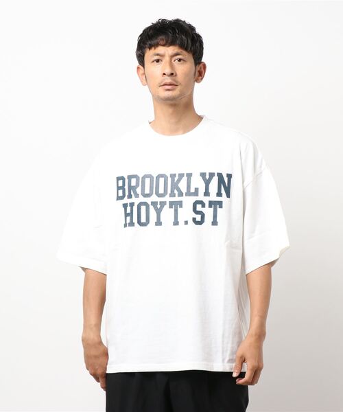 INASTUDIOS ZOO(イーナストゥディオスズー)の「「INASTUDIOS SELECT」カレッジプリントTシャツ(Tシャツ/カットソー・メンズ・ネイビー/キナリ/ホワイト系その他/グリーン系その他/ワインレッド/ベージュ系その他/レッド系その他/ベージュ/チャコール/グレー系その他/ブルー系その他/オリーブ・MEDIUM/X-LARGE/LARGE)」の20枚目の写真