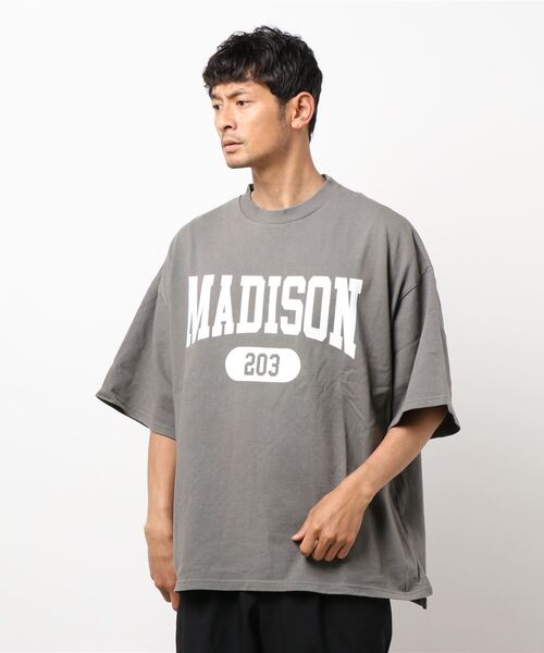 INASTUDIOS ZOO(イーナストゥディオスズー)の「「INASTUDIOS SELECT」カレッジプリントTシャツ(Tシャツ/カットソー・メンズ・ネイビー/キナリ/ホワイト系その他/グリーン系その他/ワインレッド/ベージュ系その他/レッド系その他/ベージュ/チャコール/グレー系その他/ブルー系その他/オリーブ・MEDIUM/X-LARGE/LARGE)」の22枚目の写真