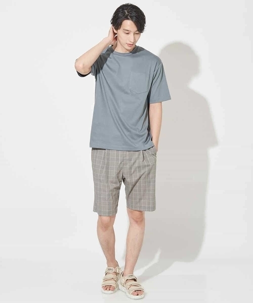 a.v.v（アーヴェヴェ）の「【接触冷感/UVカット/抗菌防臭】シルケットスムースワイドシルエットカットソー（Tシャツ/カットソー・メンズ・ホワイト/ボルドー/カーキ/グリーン/チャコールグレー・44/46/50/48）」の6枚目の写真