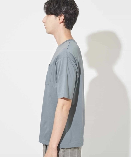 a.v.v（アーヴェヴェ）の「【接触冷感/UVカット/抗菌防臭】シルケットスムースワイドシルエットカットソー（Tシャツ/カットソー・メンズ・ホワイト/ボルドー/カーキ/グリーン/チャコールグレー・44/46/50/48）」の9枚目の写真