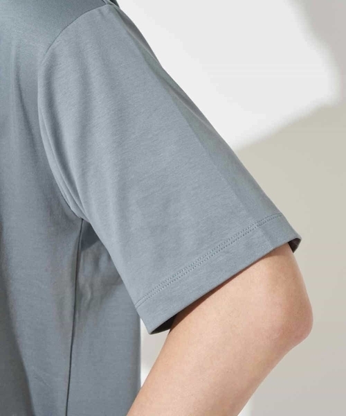 a.v.v（アーヴェヴェ）の「【接触冷感/UVカット/抗菌防臭】シルケットスムースワイドシルエットカットソー（Tシャツ/カットソー・メンズ・ホワイト/ボルドー/カーキ/グリーン/チャコールグレー・44/46/50/48）」の11枚目の写真