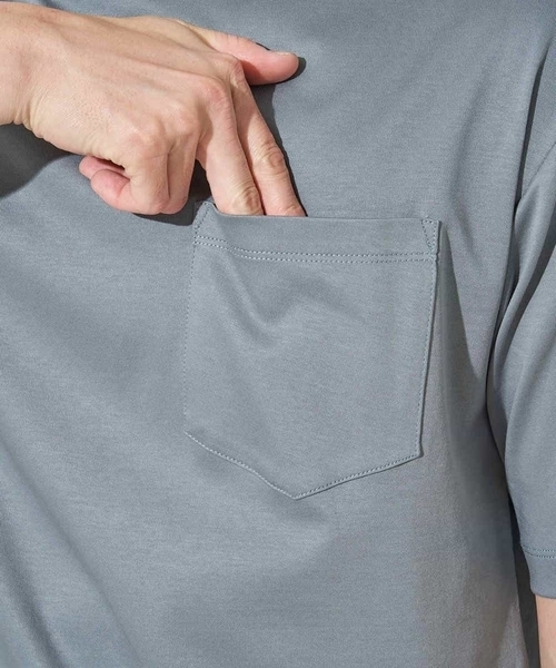 a.v.v（アーヴェヴェ）の「【接触冷感/UVカット/抗菌防臭】シルケットスムースワイドシルエットカットソー（Tシャツ/カットソー・メンズ・ホワイト/ボルドー/カーキ/グリーン/チャコールグレー・44/46/50/48）」の14枚目の写真