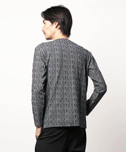 HIDEAWAYS NICOLE（ハイダウェイニコル）の「ブリスタージャカードウェイビーストライプ（Tシャツ/カットソー・メンズ・ホワイト×ブラック/ブラック×ホワイト/ボルドー・MEDIUM/X-LARGE/LARGE）」の4枚目の写真