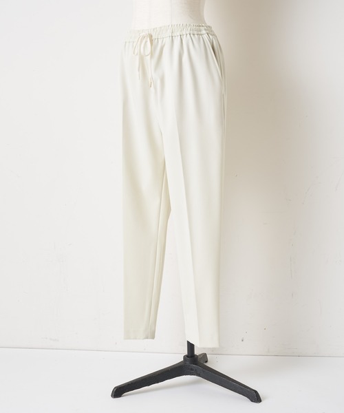 BEARDSLEY（ビアズリー）の「シーズンレスで穿ける　ポリエステル生地でシワも気になりにくいトラックパンツ（その他パンツ・レディース・ホワイト/ブラック/ダークグレー・1/2/0）」の11枚目の写真