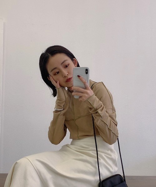 VANNIE U（ヴァニーユー）の「2WAYメロウヒートTOPS（Tシャツ/カットソー・レディース・ブラック/ベージュ/オリーブ/アイボリー/ピンク/ブルー・FREE）」の14枚目の写真