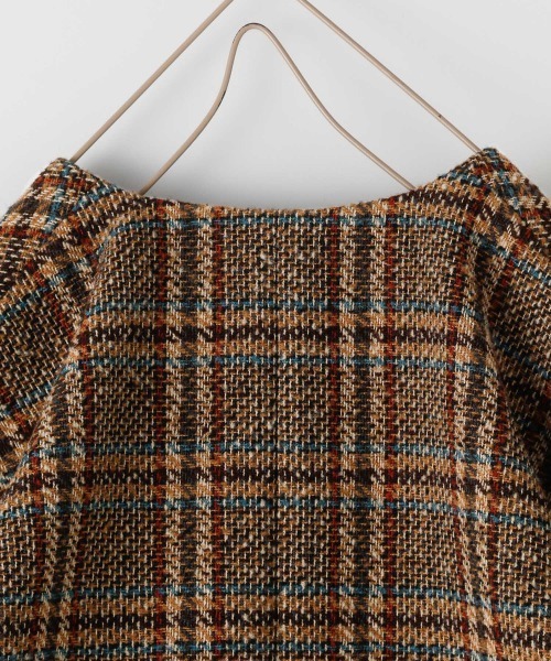 LOWRYS FARM（ローリーズファーム）の「ツイードチェックジャケット　959098（ノーカラージャケット・キッズ・ブラック/ブラウン・110cm/120cm/130cm）」の3枚目の写真