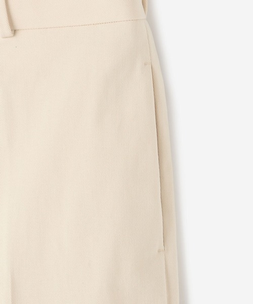 SCYE BASICS（サイベーシックス）の「【SCYE BASICS】ルーズフィット テーパードチノパンツ WOMEN（チノパンツ・レディース・アイボリー・36/38）」の13枚目の写真