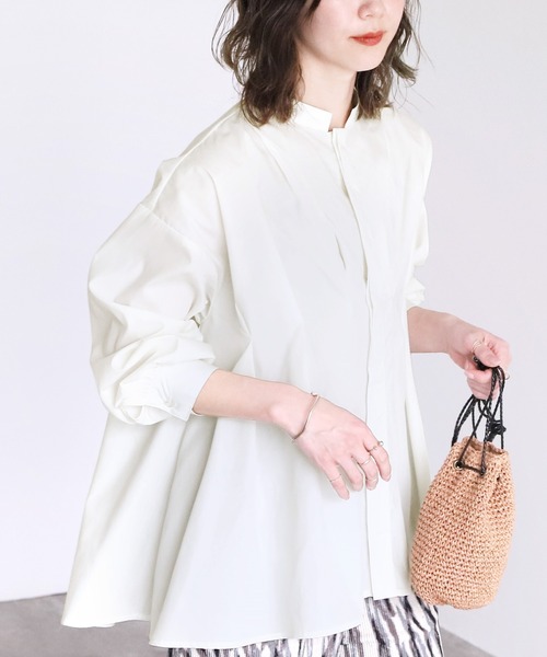 reca（レカ）の「フロントタックボリュームスリーブブラウス（シャツ/ブラウス・レディース・ブラック/ベージュ/グレー系その他/グリーン系その他/グリーン/ラベンダー/オフホワイト/サックスブルー・M）」の2枚目の写真