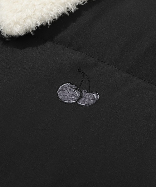 KIRSH（キルシー）の「A'GEM/9 × .kom『KIRSH/キルシー』CHERRY FUR DOWN SHORT JACKET/チェリーデザイン ダックダウンジャケット（ダウンジャケット/コート・レディース・ブラック/ベージュ・FREE）」の17枚目の写真