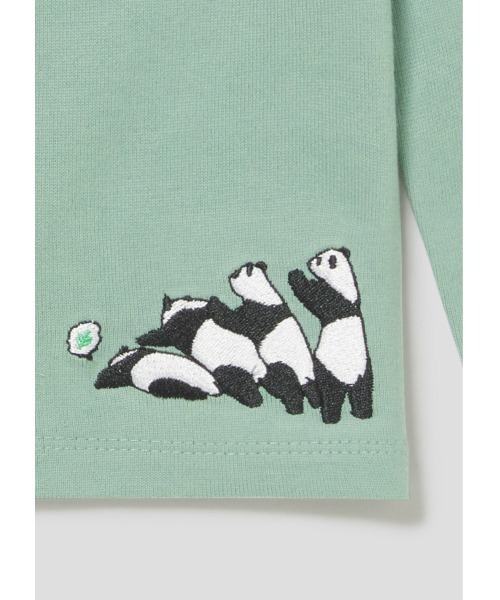 Design Tshirts Store graniph(デザイン ティーシャツ ストア グラニフ)の「チューチューハングリーパンダ|キッズグラフィック長袖Tシャツ(Tシャツ/カットソー・キッズ・グリーン・120/140/130/100/110)」の2枚目の写真