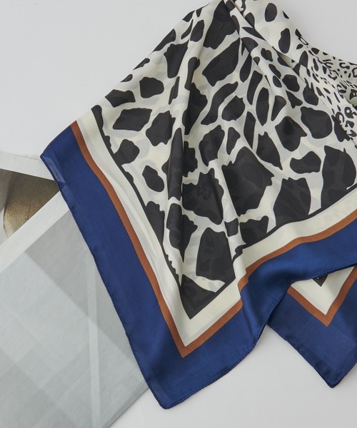 COLONY 2139（コロニートゥーワンスリーナイン）の「レオパード柄スカーフ（バンダナ/スカーフ・レディース・ネイビー/モカ/キャメル・FREE）」の3枚目の写真