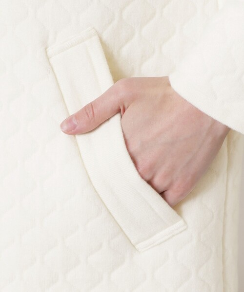 MACKINTOSH LONDON(マッキントッシュ ロンドン)の「ニッティングキルトコート(その他アウター・レディース・オフホワイト/ネイビー・38)」の5枚目の写真