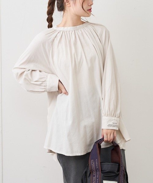 PUAL CE CIN（ピュアルセシン）の「製品染め後ろリボンプルオーバーブラウス（シャツ/ブラウス・レディース・ベージュ/スミクロ/ブルー/アイボリー/モカ・FREE）」の11枚目の写真