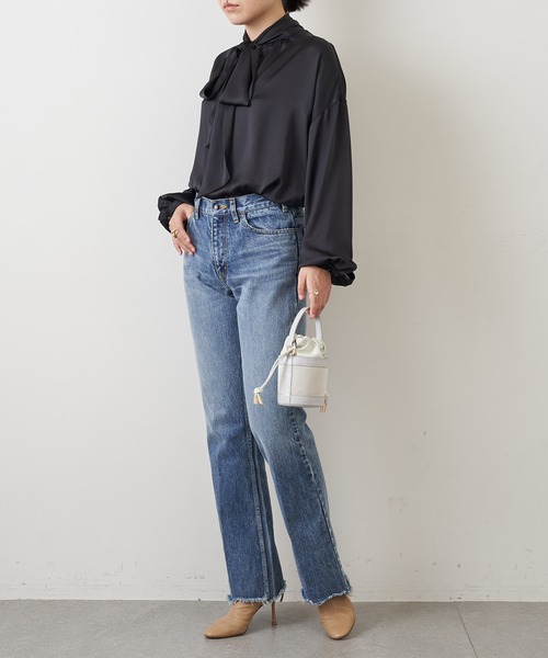 Whim Gazette（ウィムガゼット）の「サテンボウタイブラウス（シャツ