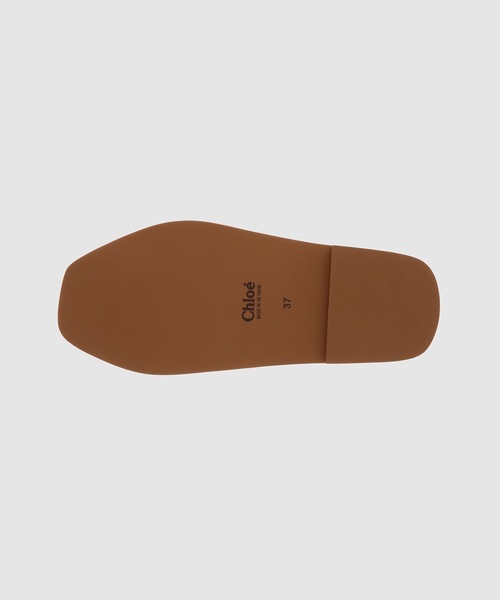 Chloe(クロエ)の「WOODY / フラットミュールサンダル FLAT MULE(サンダル・レディース・ダークベージュ・38/39/35/36/37)」の2枚目の写真