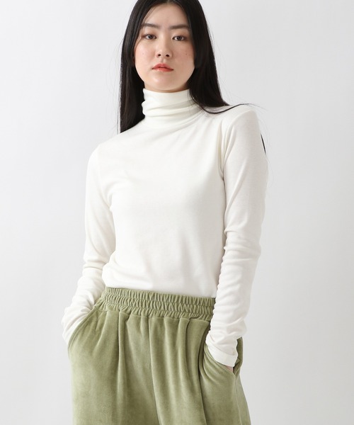 ALAND（エーランド）の「3.3Field Trip／SOFT BASICタートルネック　2260582（Tシャツ/カットソー・レディース・ブラック/ブラウン/ライトグリーン/アイボリー・FREE）」の4枚目の写真