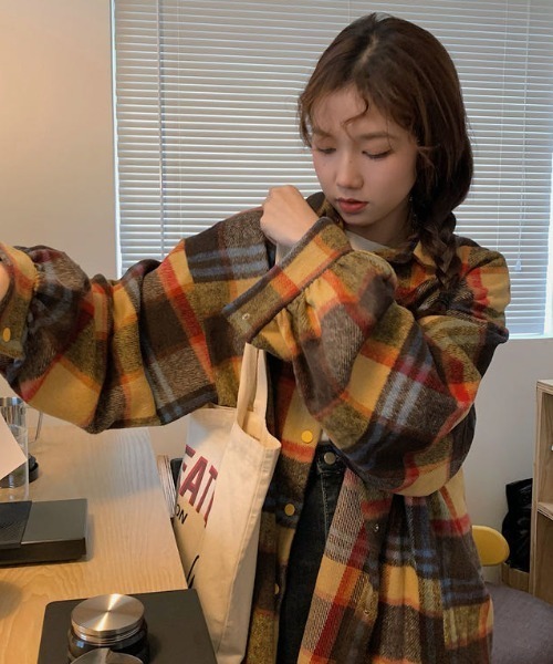 MANGROVE（マングローブ）の「レトロチェックオーバーサイズヘビーネルシャツ（シャツ/ブラウス・レディース・イエロー/グリーン・FREE）」の10枚目の写真