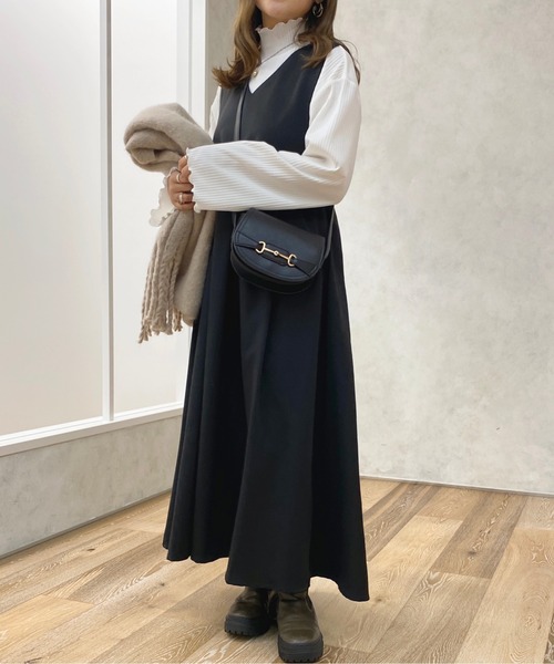 apres jour（アプレジュール）の「Vネックジャンスカ【ZOZOTOWN限定アイテム】【１.１】（ワンピース・レディース・ダークブラウン/ブラック・MEDIUM/SMALL/X-LARGE）」の8枚目の写真