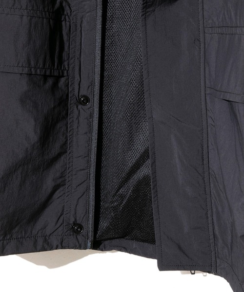 Gramicci(グラミチ)の「GRAMICCI/グラミチ LIGHT NYLON EDRIZZLER JACKET(ブルゾン・メンズ・ブラック/オリーブ・MEDIUM/LARGE/X-LARGE)」の7枚目の写真