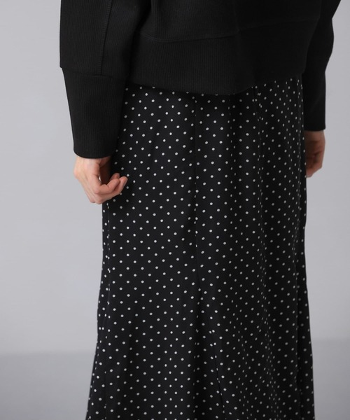 KBF(ケイビーエフ)の「ドット柄マーメイドスカート(スカート・レディース・ホワイト系その他/ブラック系その他・ONE)」の13枚目の写真