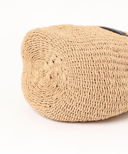 To b. by agnes b.（トゥービーバイアニエスベー）の「WP29 SAC かごバッグ（かごバッグ・レディース・ベージュ系その他・UNI）」の3枚目の写真