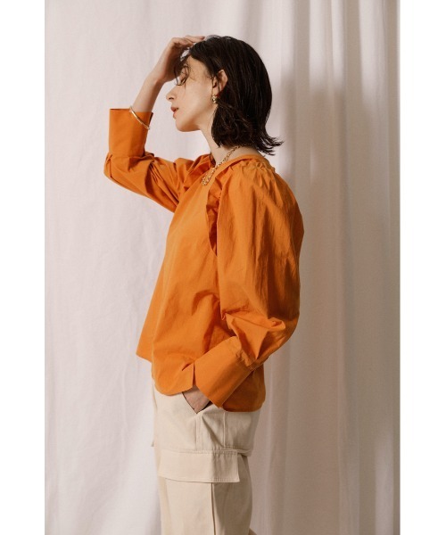 crie conforto（クリーコンフォルト）の「ショルダーフリルブラウス（シャツ/ブラウス・レディース・ブラック/オフホワイト/オレンジ・SMALL/MEDIUM）」の15枚目の写真