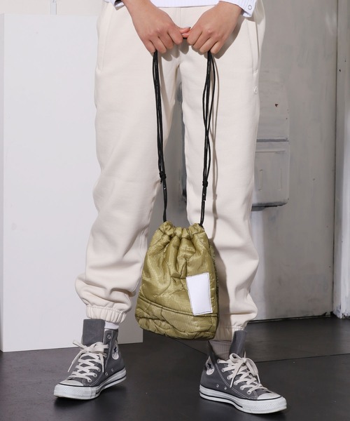 THRIFTY LOOK（スリフティールック）の「THRIFTY LOOK/スリフティルック QUILT EFFECT BAG  巾着キルティングバッグ（ショルダーバッグ・メンズ・ブラック/グレー/オリーブ・ONE SIZE）」の9枚目の写真